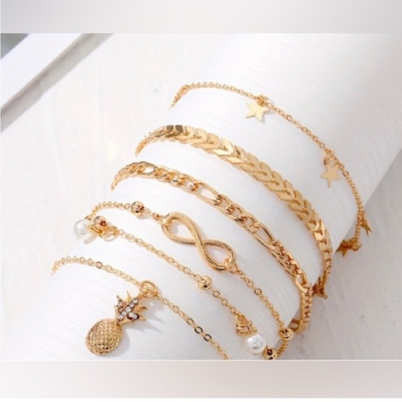 A Classy Chic Boutique Jewelry - NWOT 10” Filigree Anklet! Gold Tone Adjustable Ankle Bracelet